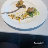 中午的时候过去要提前定位，否则可能没有位置