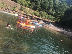 -安吉龙王山峡谷漂流