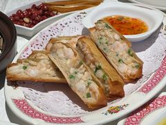 鲜虾春卷-炆艺乳鸽·煲仔饭大排档(望京来广营店)