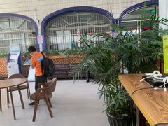 -张江派出所-停车场