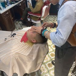 -格图男士理发馆