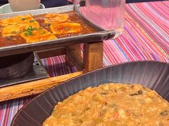 -香巴拉云南餐厅(华莱坞店)