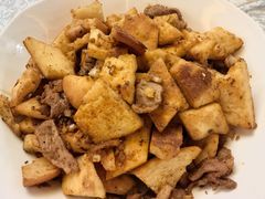 -汗腾格里·风味餐厅(新疆驻京办店)