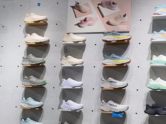 -HOKA(北京蓝色港湾店)