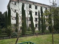 -四川汶川特大地震漩口中学遗址