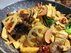 -天天向上素食餐厅(五台山店)