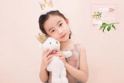 点击看大图 -亲亲宝贝艾尔莎亲子摄影会馆(中华路店)