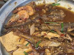 -东来菜馆•手抓海鲜家常菜•海鲜锅贴(鸽子窝店)