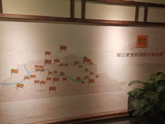 -佬土鹅肠火锅(解放路店)