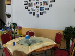 -湘里湘亲饭店(闸坡店)