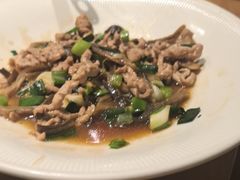 -头上红煨盐鸡·非遗院子餐厅