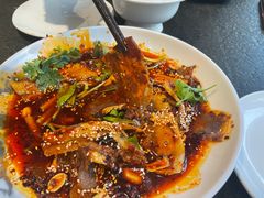 -万重锦·人文川菜馆(骡马市店)