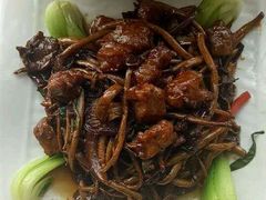 -八府香鸭·啫啫煲(华山路店)