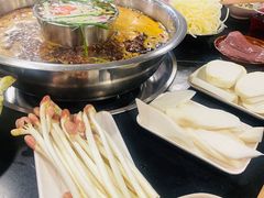 -邓莽子老火锅(中兴路总店)