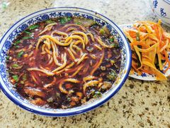 -吾穆勒蓬灰牛肉面·清真(北滨河中路店)