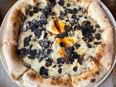 黑松露有机蛋Pizza-Atto Primo