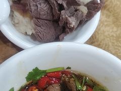 -五洞培记山庄·鲜牛肉火锅