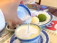 -广信牛奶甜品世家(台东店)