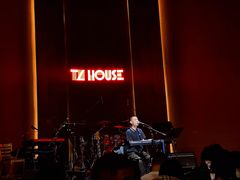 -TZ House音乐现场(来福士中心店)