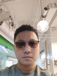 -老男孩男士理容馆·理发·烫染·修面