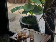 靠窗位-Metal hands·铁手咖啡