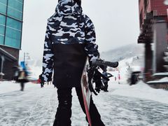 -中旅松花湖滑雪场