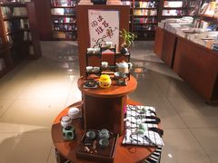 -新华书店(印象城店)