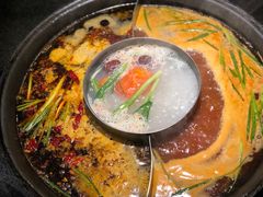 -渝涯重庆豆花老火锅(中赢国际店)