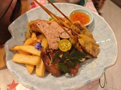 泰式小吃拼盘-蕉叶·广州明星泰国菜(黑金冠保利广场店)