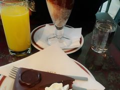 -Cafe Sacher(WIEN)