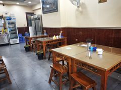 大堂-老孙家泡馍馆·金牌烧烤