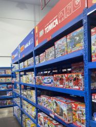 -逝水玩具折扣店