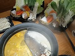 -呷哺呷哺(普陀乐购真北店)