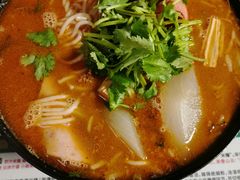 招牌炸酱小锅米线-肥汁米蘭香港米线(宁波路总店)