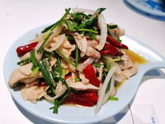 手撕桃花椒麻鸡-疆遇·新新新新的新疆菜(万达店)