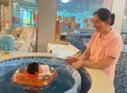 -童谣里医疗级月子中心(独栋湖景店)