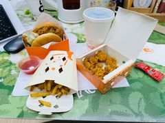 -Popeyes炸鸡·汉堡·奶昔(五角场万达店)