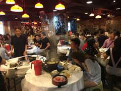 -鲜入围煮花胶鸡海鲜火锅