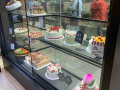面包甜点陈列柜-红跑车HPCBAKERY(汉商店)