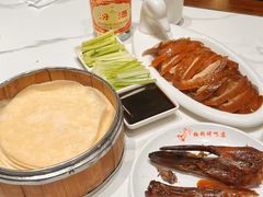 -梅利汴京烤鸭•开封豫菜地标店(东大街店)