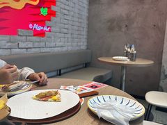 -必胜客(上海华谊新所店)