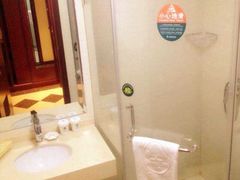 卫生间-格林豪泰快捷酒店(苏州太平镇高铁北站店)