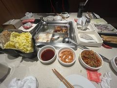 -海底捞火锅鲜切牛肉主题店(长寿路店)