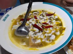 -溪雨观酸菜鱼(莘松路店)