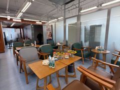 -无奔眼镜·蔡司·依视路授权店(朝阳大悦城店)