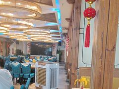 -力力渔港涉外店