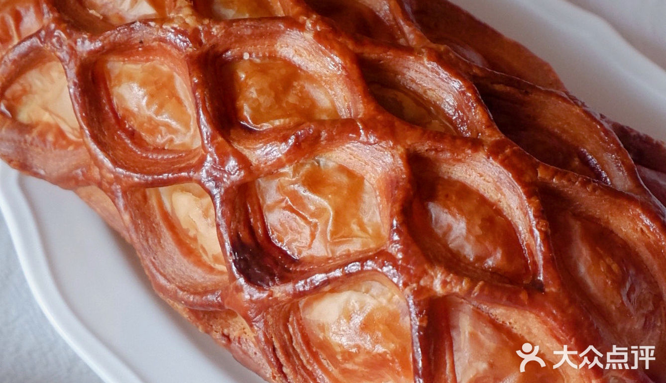 【蓝莓蛋糕咸奶油泡芙 】第一口就惊艳了 好吃!