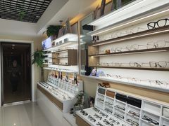 -视野联行眼镜·蔡司授权店(长白万象汇店)