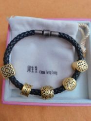 -周生生Chow Sang Sang(新世界店)