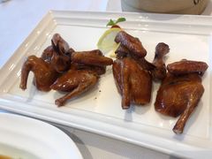 烤乳鸽-春满园·早茶·粤菜·宴会(前海店)